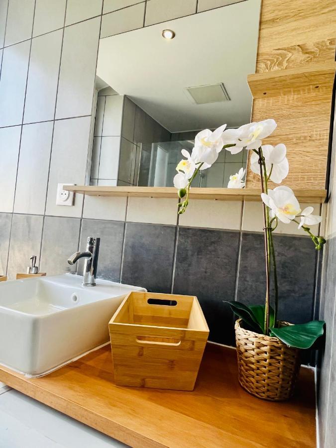Superbe Duplex Design Neuf 2 Chambres, Climatise Tout Confort, Facile D,Acces Stationnement Gratuit Marseille Exterior photo