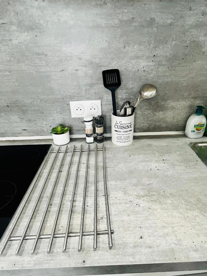 Superbe Duplex Design Neuf 2 Chambres, Climatise Tout Confort, Facile D,Acces Stationnement Gratuit Marseille Exterior photo